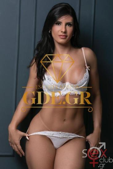 FERNADA-FITNESS-BRUNETTE-LATIN-GDE-MODEL-IN-ATHENS-4.jpg