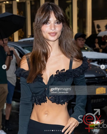 Screenshot 2024-08-12 at 23-24-47 Emily Ratajkowski (@emrata) • Φωτογραφίες και βίντεο στο Instagram.png
