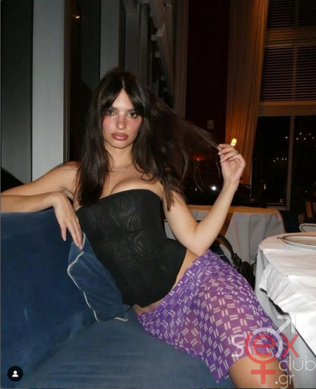 Screenshot 2024-08-12 at 23-29-18 Emily Ratajkowski (@emrata) • Φωτογραφίες και βίντεο στο Instagram.png