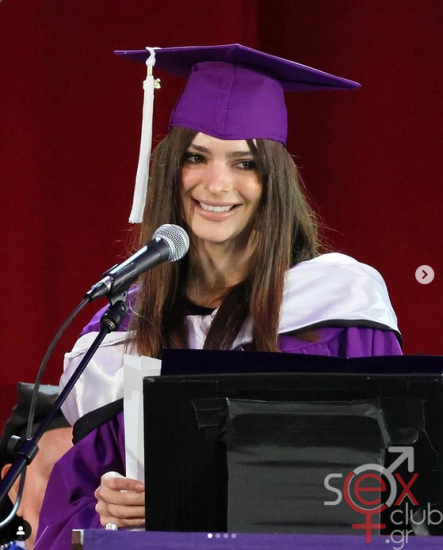 Screenshot 2024-08-12 at 23-40-10 Emily Ratajkowski (@emrata) • Φωτογραφίες και βίντεο στο Instagram.png