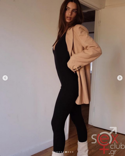 Screenshot 2024-08-12 at 23-40-45 Emily Ratajkowski (@emrata) • Φωτογραφίες και βίντεο στο Instagram.png
