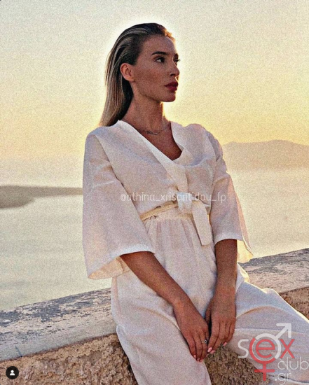 Screenshot 2024-09-29 at 21-24-04 Athena (@athina_xrisantidou) • Φωτογραφίες και βίντεο στο Instagram.png