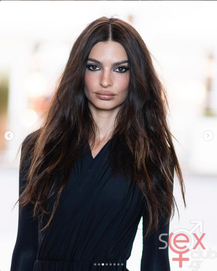 Screenshot 2024-08-13 at 16-22-22 Emily Ratajkowski (@emrata) • Φωτογραφίες και βίντεο στο Instagram.png