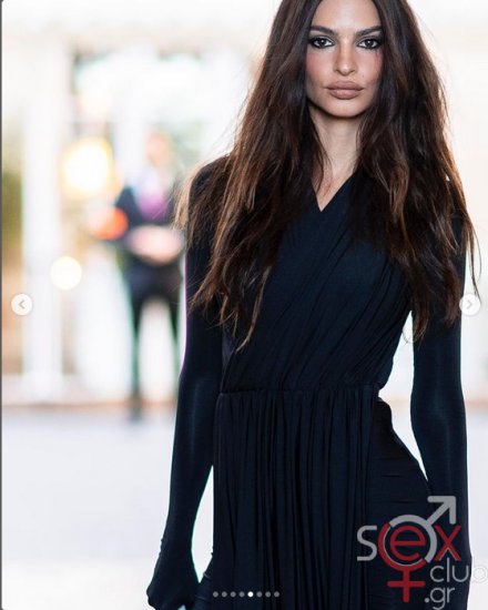 Screenshot 2024-08-13 at 16-22-28 Emily Ratajkowski (@emrata) • Φωτογραφίες και βίντεο στο Instagram.png