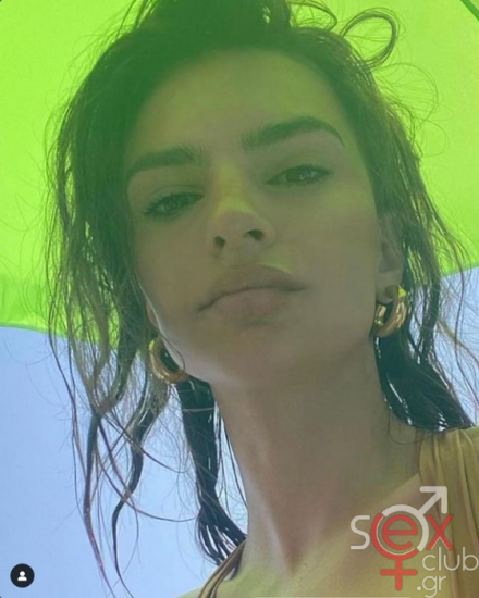 Screenshot 2024-08-13 at 16-22-59 Emily Ratajkowski (@emrata) • Φωτογραφίες και βίντεο στο Instagram.png