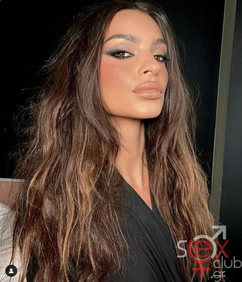 Screenshot 2024-08-13 at 16-27-03 Emily Ratajkowski (@emrata) • Φωτογραφίες και βίντεο στο Instagram.png