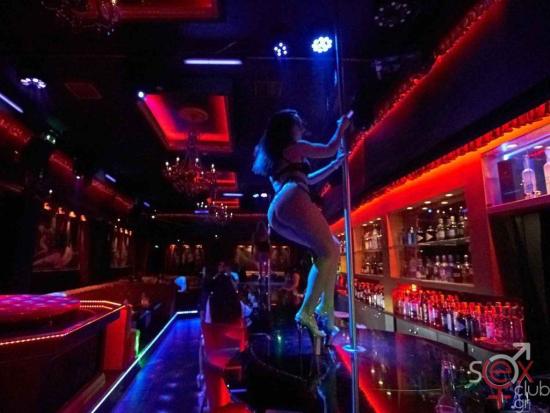 casa-babylon-strip.jpg