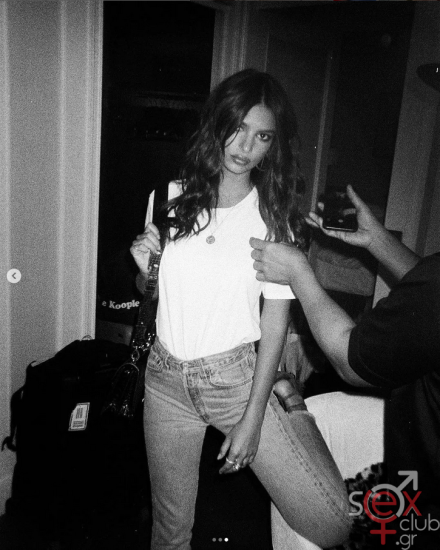 Screenshot 2024-08-13 at 18-19-28 Emily Ratajkowski (@emrata) • Φωτογραφίες και βίντεο στο Instagram.png