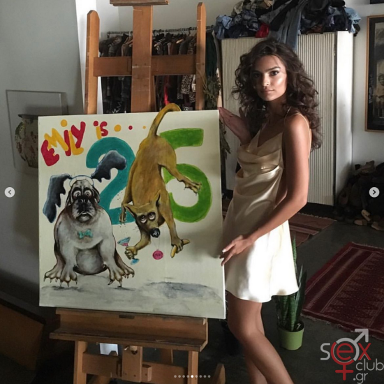Screenshot 2024-08-13 at 18-20-48 Emily Ratajkowski (@emrata) • Φωτογραφίες και βίντεο στο Instagram.png