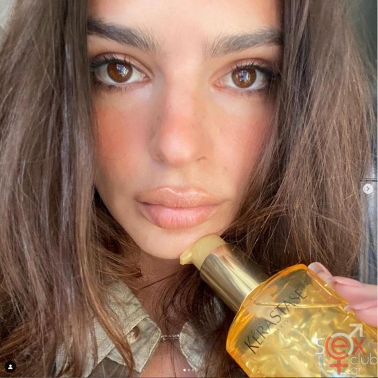 Screenshot 2024-08-13 at 18-26-29 Emily Ratajkowski (@emrata) • Φωτογραφίες και βίντεο στο Instagram.png