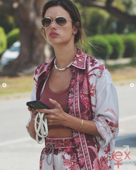 Screenshot 2024-09-14 at 20-18-57 Alessandra Ambrosio (@alessandraambrosio) • Φωτογραφίες και βίντεο στο Instagram.png