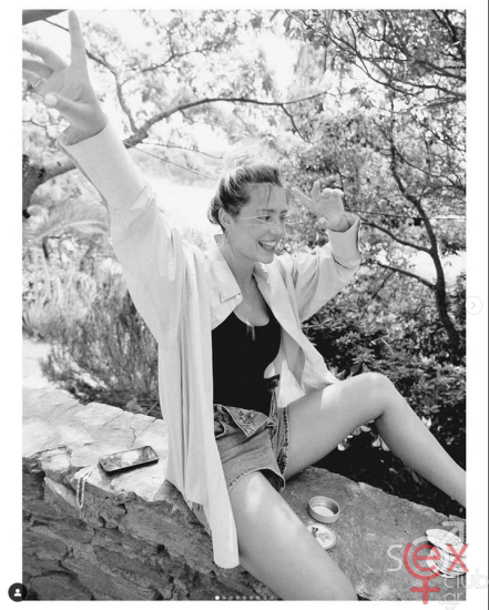 Screenshot 2025-01-12 at 16-54-09 adeleexarchopoulos • Φωτογραφίες και βίντεο στο Instagram.png