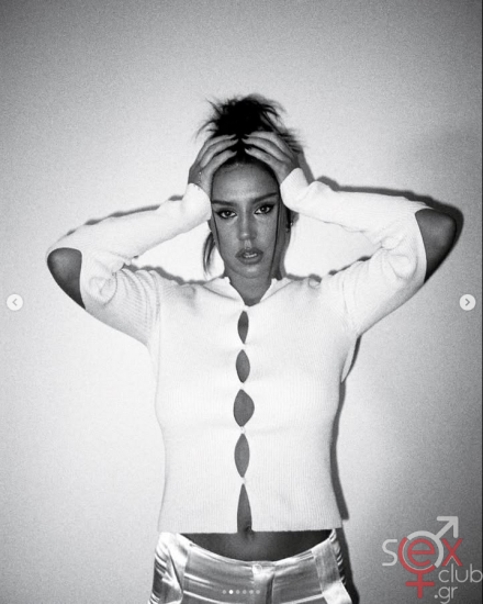 Screenshot 2025-01-12 at 17-28-12 adeleexarchopoulos • Φωτογραφίες και βίντεο στο Instagram.png