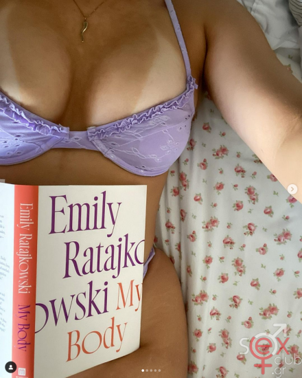 Screenshot 2024-08-13 at 18-36-13 Emily Ratajkowski (@emrata) • Φωτογραφίες και βίντεο στο Instagram.png