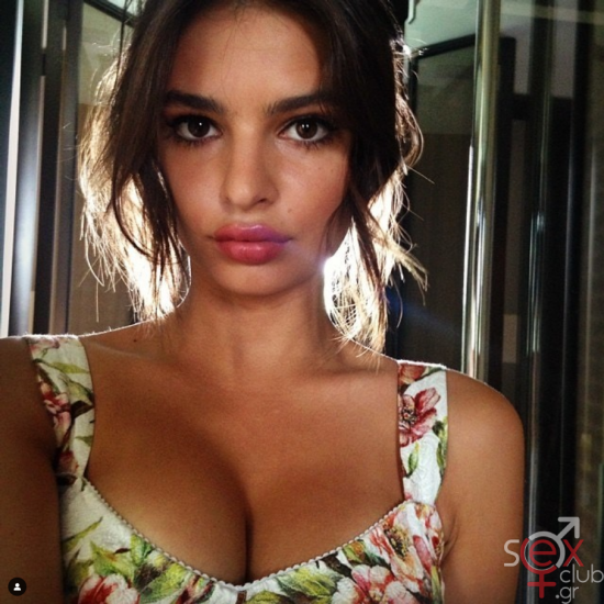 Screenshot 2024-08-13 at 18-56-13 Emily Ratajkowski (@emrata) • Φωτογραφίες και βίντεο στο Instagram.png