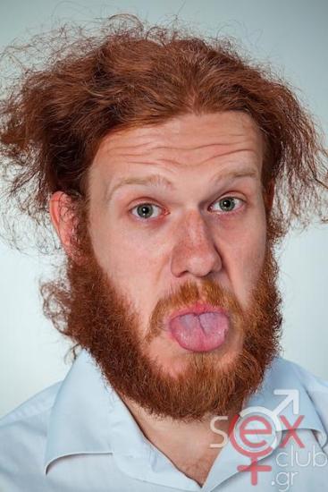 portrait-disgusted-man_155003-14543.jpg