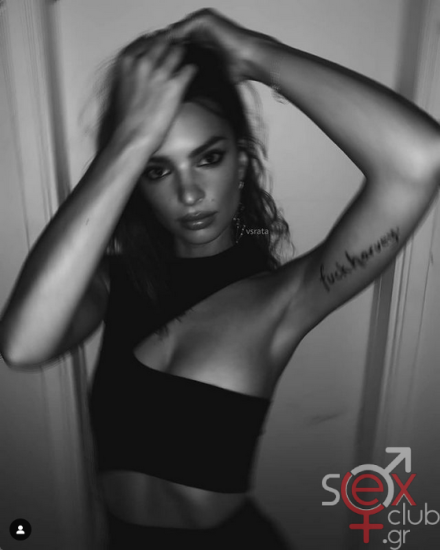 Screenshot 2024-08-14 at 10-32-07 Emily Ratajkowski (@emrata) • Φωτογραφίες και βίντεο στο Instagram.png