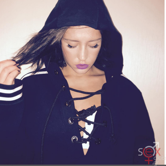 Screenshot 2025-01-12 at 21-22-43 adeleexarchopoulos • Φωτογραφίες και βίντεο στο Instagram.png