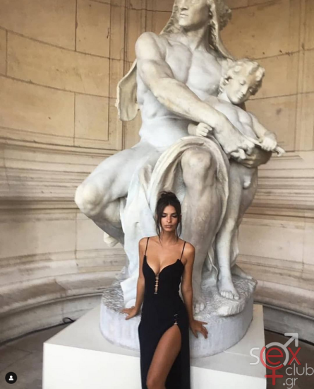 Screenshot 2024-08-14 at 11-17-52 Emily Ratajkowski (@emrata) • Φωτογραφίες και βίντεο στο Instagram.png