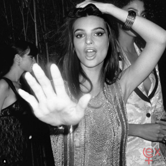 Screenshot 2024-08-14 at 11-53-30 Emily Ratajkowski (@emrata) • Φωτογραφίες και βίντεο στο Instagram.png
