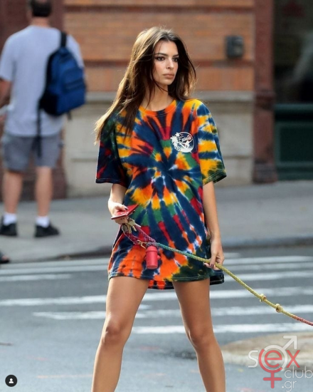 Screenshot 2024-08-14 at 20-20-32 Emily Ratajkowski (@emrata) • Φωτογραφίες και βίντεο στο Instagram.png