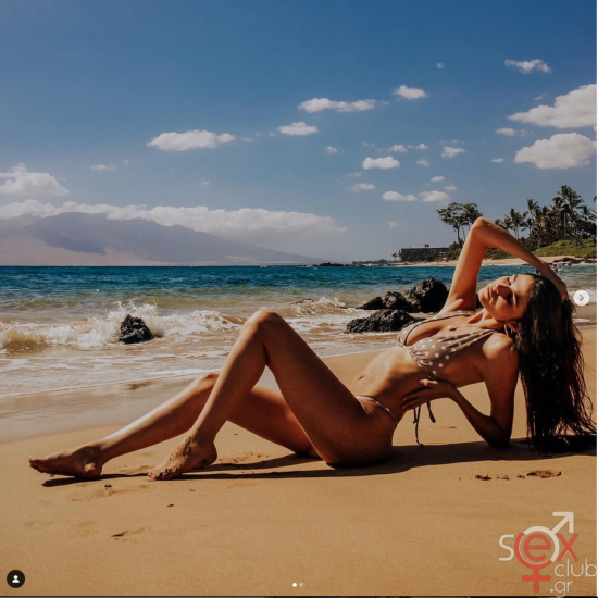 Screenshot 2024-08-15 at 17-38-27 Emily Ratajkowski (@emrata) • Φωτογραφίες και βίντεο στο Instagram.png