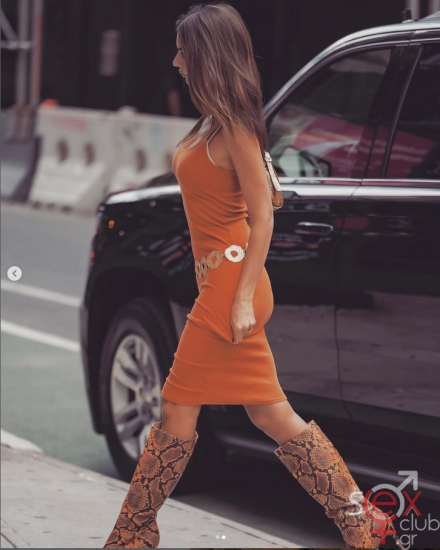 Screenshot 2024-08-15 at 18-01-38 Emily Ratajkowski (@emrata) • Φωτογραφίες και βίντεο στο Instagram.png
