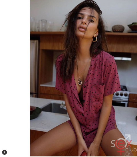 Screenshot 2024-08-15 at 18-14-27 Emily Ratajkowski (@emrata) • Φωτογραφίες και βίντεο στο Instagram.png