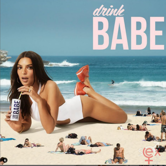 Screenshot 2024-08-15 at 18-25-08 Emily Ratajkowski (@emrata) • Φωτογραφίες και βίντεο στο Instagram.png
