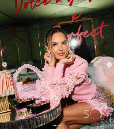 Screenshot 2025-04-06 at 19-07-18 Alessandra Ambrosio (@alessandraambrosio) • Φωτογραφίες και βίντεο στο Instagram.png
