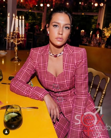 Screenshot 2025-02-16 at 18-48-29 adeleexarchopoulos • Φωτογραφίες και βίντεο στο Instagram.png