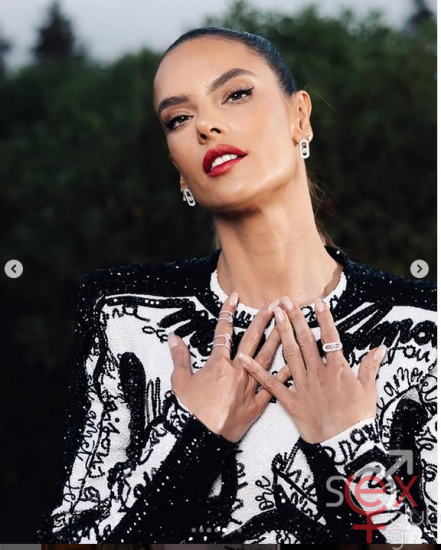 Screenshot 2025-04-06 at 19-15-15 Alessandra Ambrosio (@alessandraambrosio) • Φωτογραφίες και βίντεο στο Instagram.png