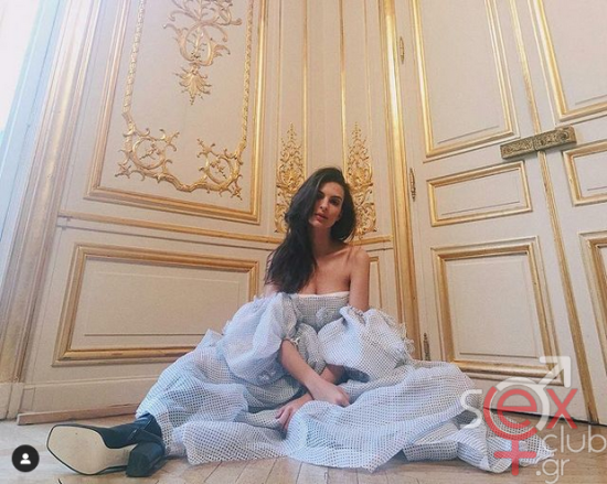 Screenshot 2024-08-20 at 20-26-43 Emily Ratajkowski (@emrata) • Φωτογραφίες και βίντεο στο Instagram.png