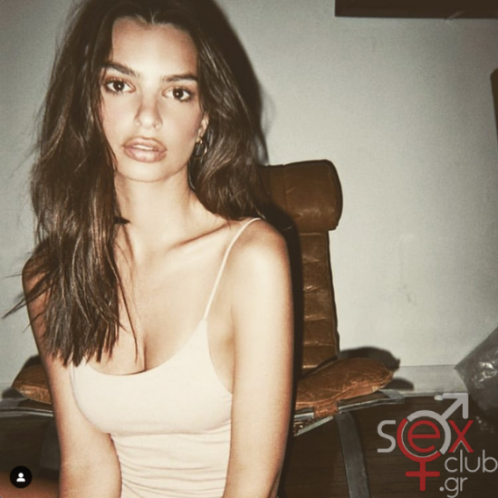 Screenshot 2024-08-20 at 20-32-58 Emily Ratajkowski (@emrata) • Φωτογραφίες και βίντεο στο Instagram.png