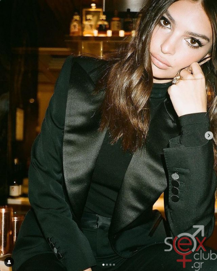 Screenshot 2024-08-20 at 20-57-10 Emily Ratajkowski (@emrata) • Φωτογραφίες και βίντεο στο Instagram.png
