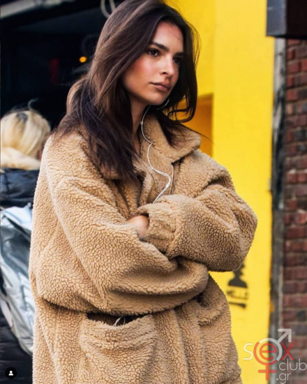 Screenshot 2024-08-20 at 21-26-49 Emily Ratajkowski (@emrata) • Φωτογραφίες και βίντεο στο Instagram.png