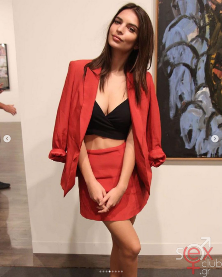 Screenshot 2024-08-20 at 21-31-54 Emily Ratajkowski (@emrata) • Φωτογραφίες και βίντεο στο Instagram.png