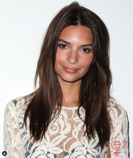Screenshot 2024-08-20 at 21-33-03 Emily Ratajkowski (@emrata) • Φωτογραφίες και βίντεο στο Instagram.png