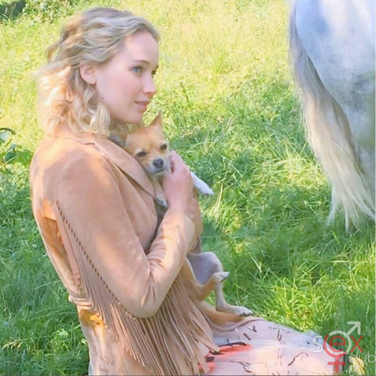 Screenshot 2025-03-29 at 20-31-34 Jennifer Lawrence (@jenniferlawrenceoffical__) • Φωτογραφίες και βίντεο στο Instagram.png