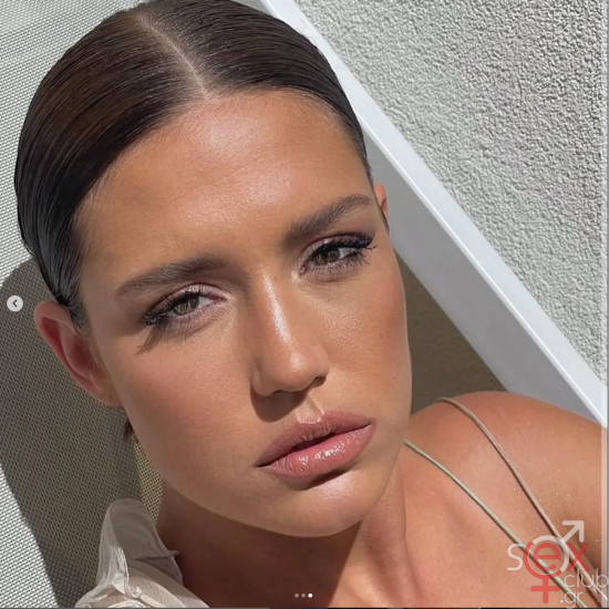 Screenshot 2025-02-17 at 07-51-03 adeleexarchopoulos • Φωτογραφίες και βίντεο στο Instagram.png