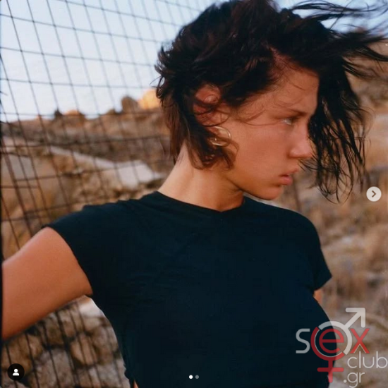 Screenshot 2025-02-18 at 00-18-01 adeleexarchopoulos • Φωτογραφίες και βίντεο στο Instagram.png