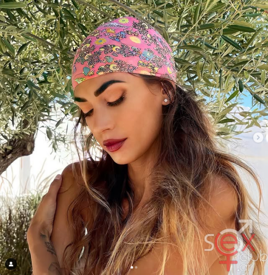 Screenshot 2025-02-09 at 22-26-14 Melissa Satta (@melissasatta) • Φωτογραφίες και βίντεο στο Instagram.png
