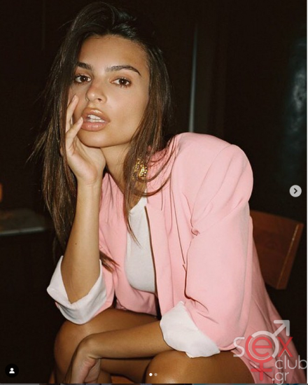 Screenshot 2024-08-20 at 22-28-55 Emily Ratajkowski (@emrata) • Φωτογραφίες και βίντεο στο Instagram.png