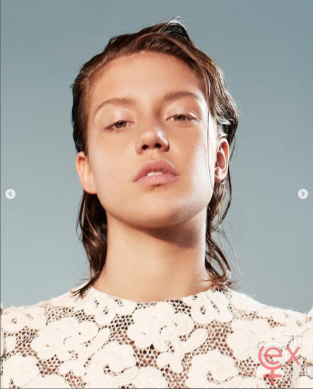 Screenshot 2025-02-18 at 07-58-14 adeleexarchopoulos • Φωτογραφίες και βίντεο στο Instagram.png