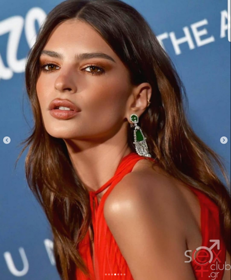 Screenshot 2024-08-21 at 07-53-06 Emily Ratajkowski (@emrata) • Φωτογραφίες και βίντεο στο Instagram.png