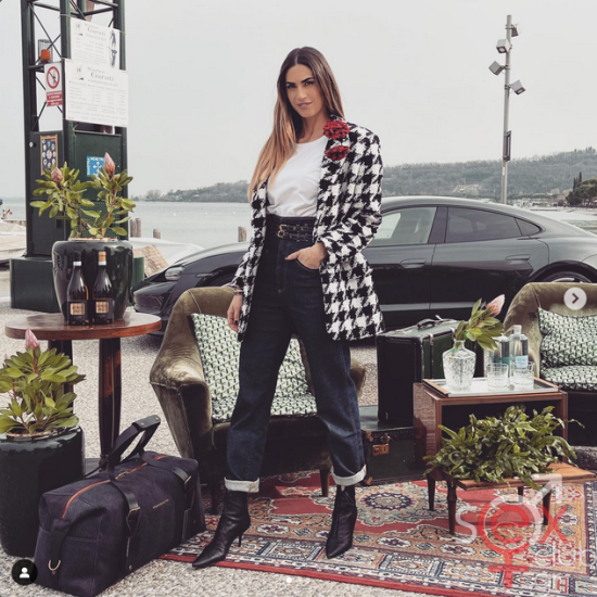 Screenshot 2025-02-09 at 23-02-33 Melissa Satta (@melissasatta) • Φωτογραφίες και βίντεο στο Instagram.png