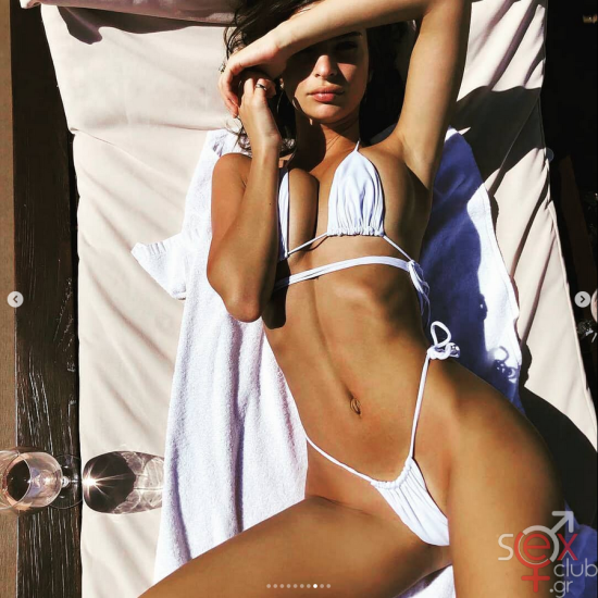 Screenshot 2024-08-29 at 01-43-42 Emily Ratajkowski (@emrata) • Φωτογραφίες και βίντεο στο Instagram.png