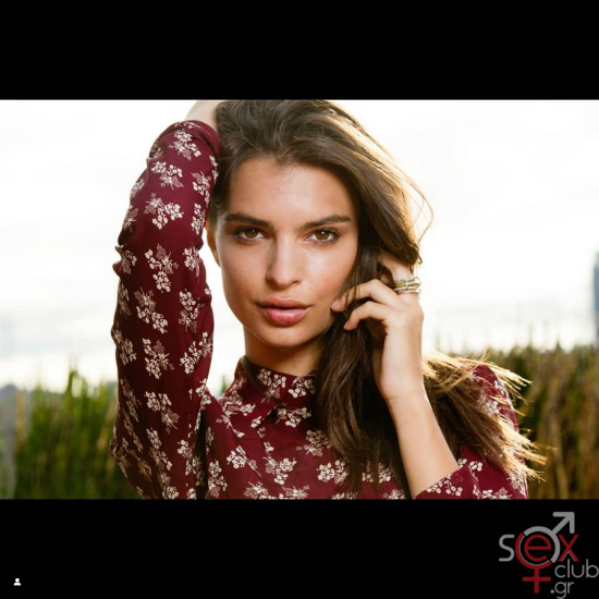 Screenshot 2024-08-29 at 01-49-57 Emily Ratajkowski (@emrata) • Φωτογραφίες και βίντεο στο Instagram.png