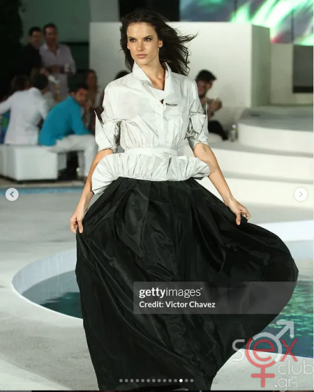 Screenshot 2025-04-06 at 20-12-34 Alessandra Ambrosio (@alessandraambrosio) • Φωτογραφίες και βίντεο στο Instagram.png