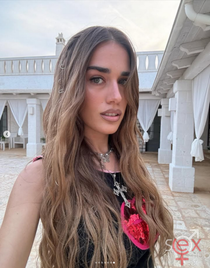 Screenshot 2025-06-22 at 20-53-47 CLARA (@soccins) • Φωτογραφίες και βίντεο στο Instagram.png